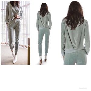Ragdoll Velour Sweatshirt